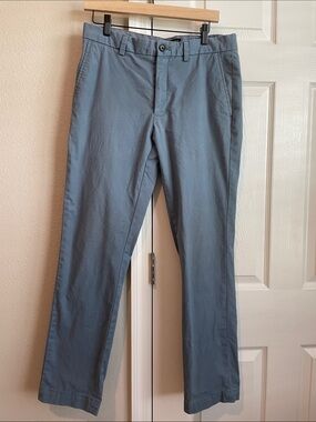 Banana Republic Men's Aiden Chino Pants in Blue 32x32